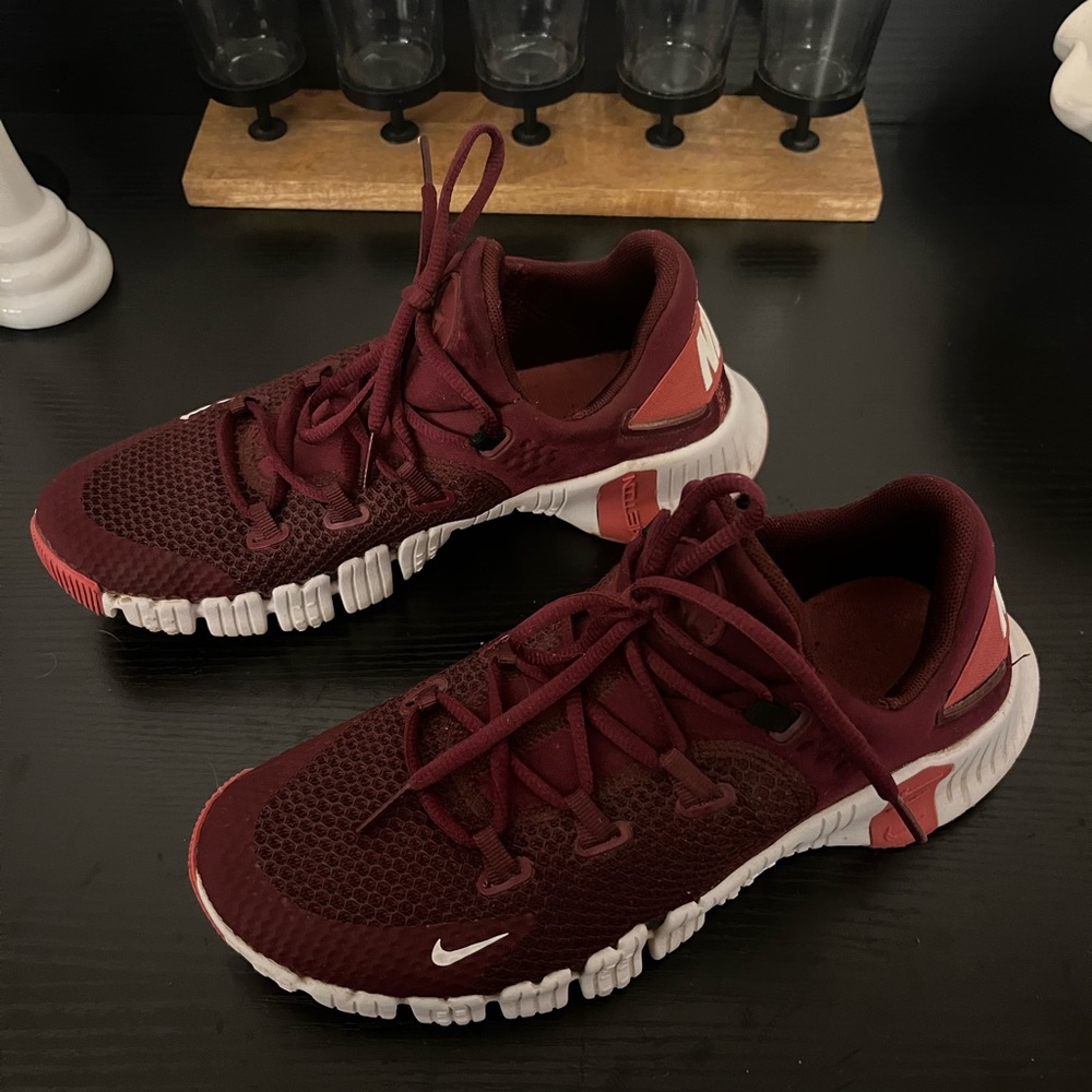 Nike Metcon 5 maroon